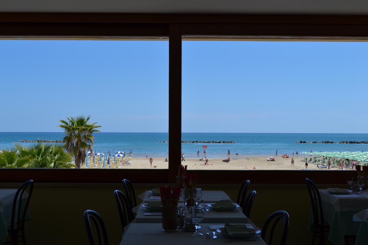 Albergo Quaglia 로세토데글리아브루찌 외부 사진