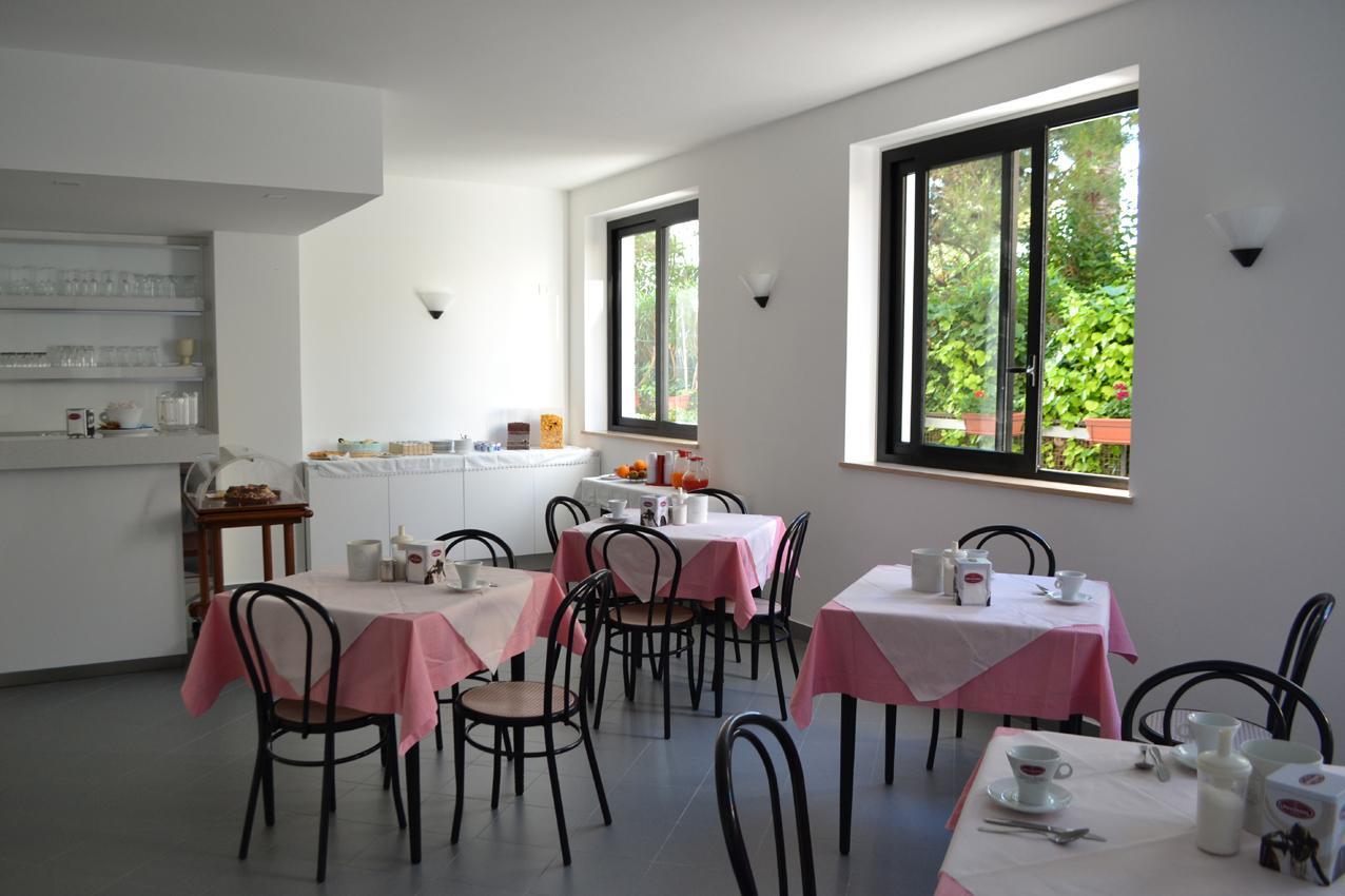 Albergo Quaglia 로세토데글리아브루찌 외부 사진