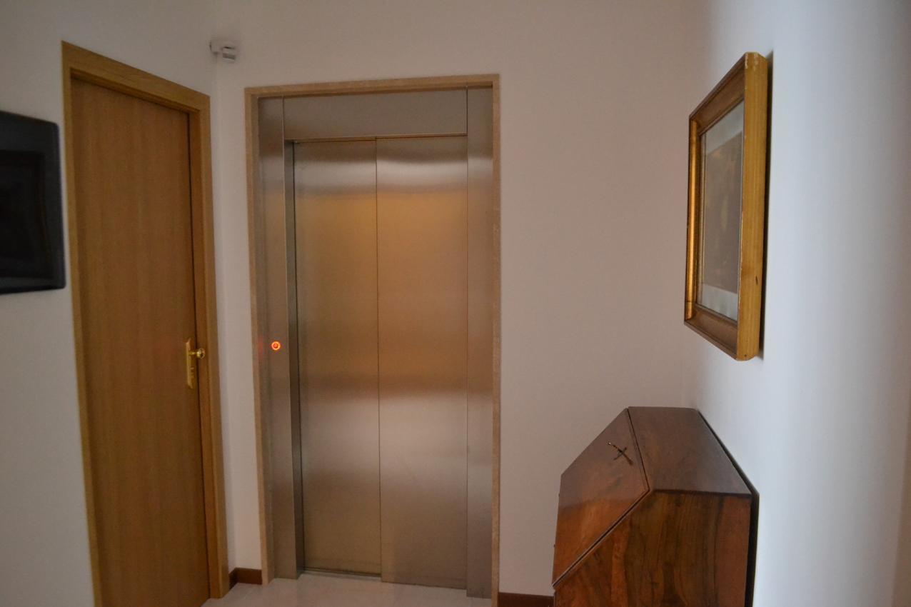 Albergo Quaglia 로세토데글리아브루찌 외부 사진
