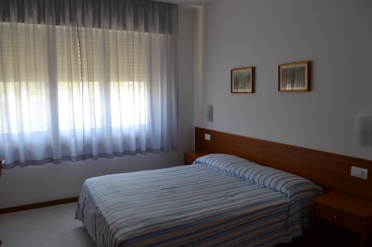 Albergo Quaglia 로세토데글리아브루찌 외부 사진