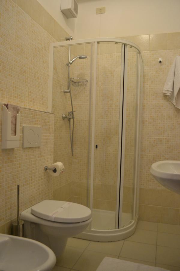 Albergo Quaglia 로세토데글리아브루찌 외부 사진