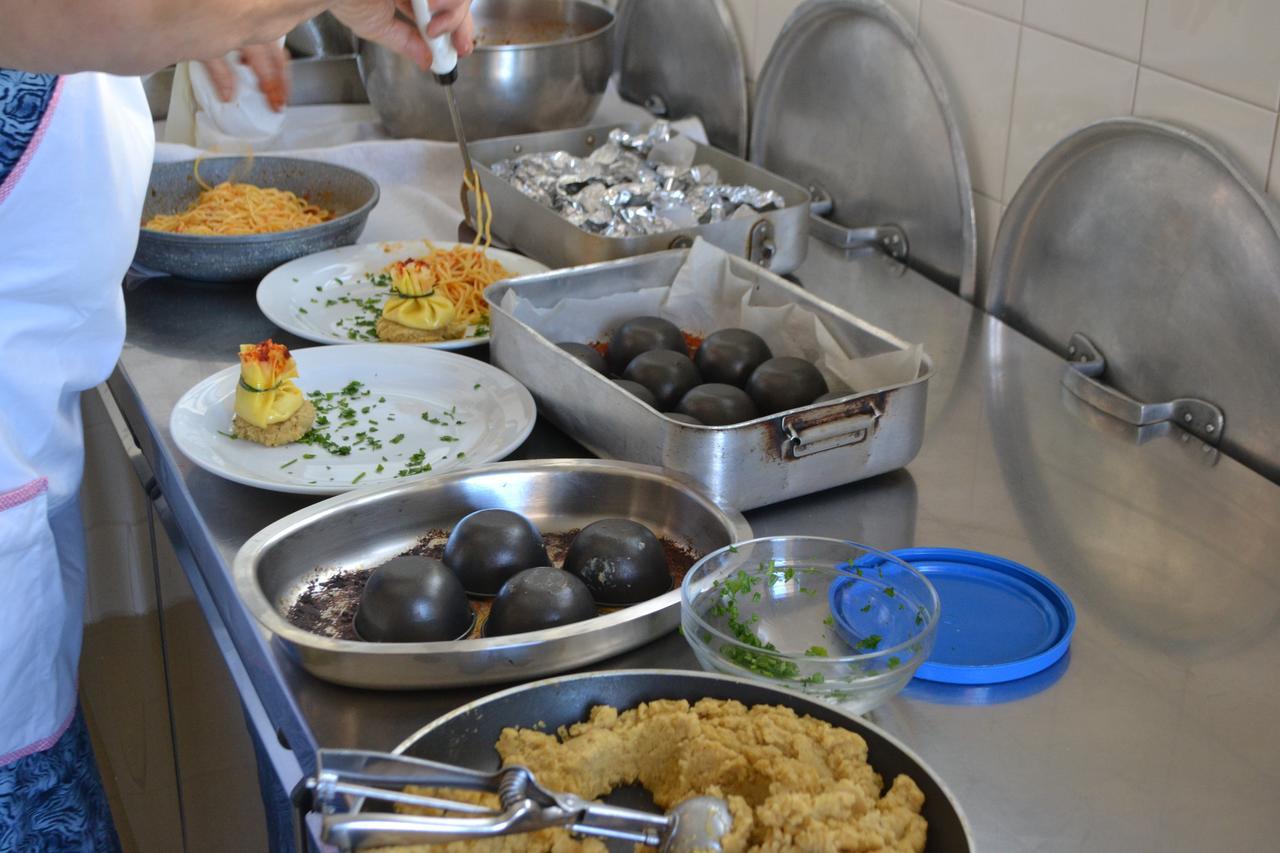Albergo Quaglia 로세토데글리아브루찌 외부 사진